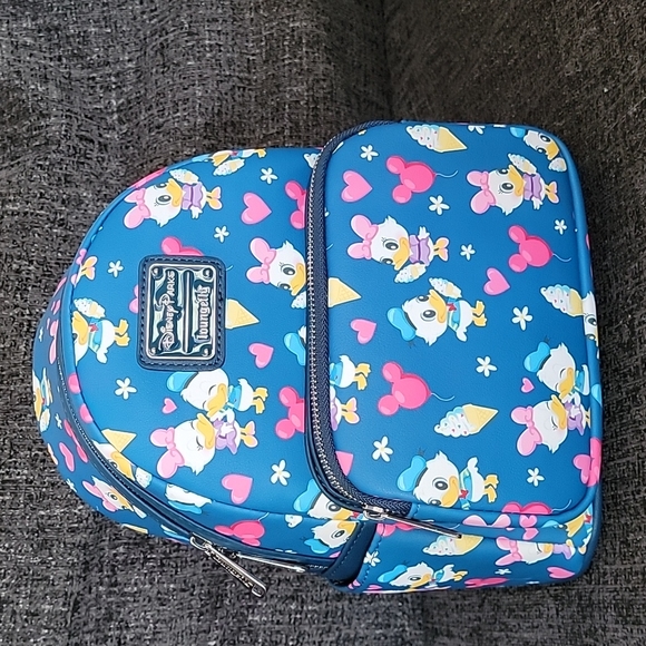 Loungefly x Disney Parks Donald and Daisy Duck "Love" Mini Backpack - Picture 9 of 9